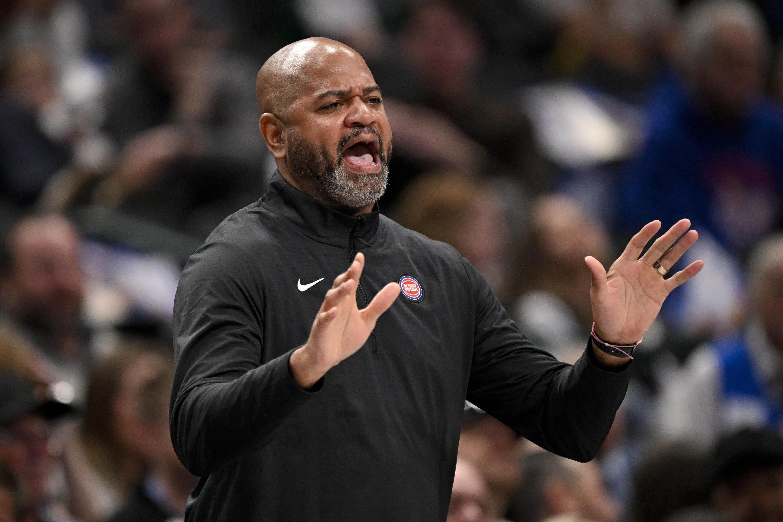 爱游戏网页版 -包含德甲今夜走向成谜；底特律活塞绝杀压哨；球迷炸锅；更衣室氛围转暖的词条